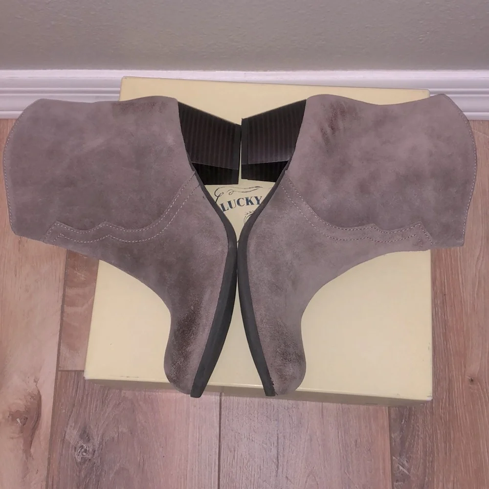 LuckyBrand Tablita SUEDE GREY BOOTS 2.5”Heels Side Zip NWB